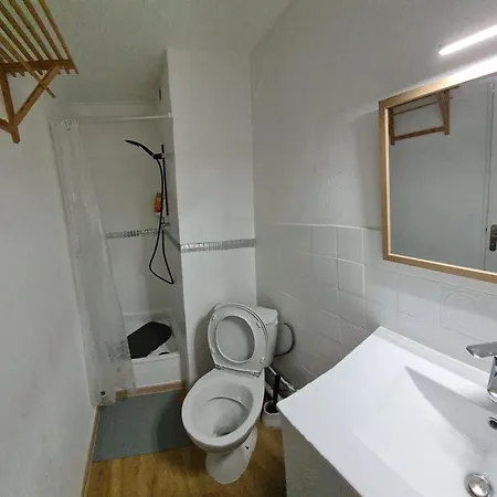 2 P 100 M De La Agde